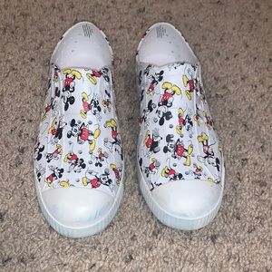 Big kid Mickey Mouse Native shoes in good condition